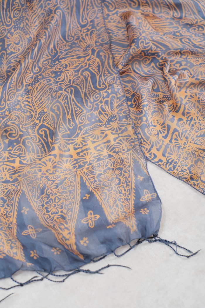 Syal Batik Sutra Parang Curigo 2 - Blue - 45