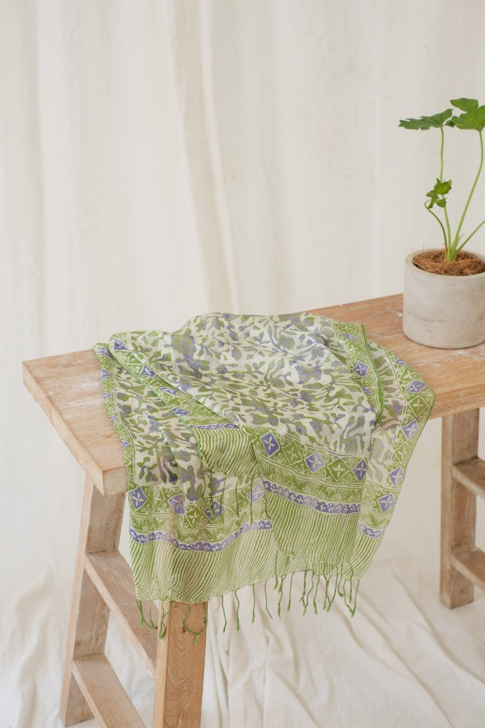 Daun Puring in Green - Syal Batik Sutra - 55