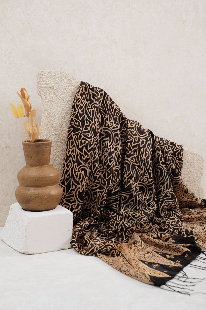 Selendang Sutra Batik - Mega Mendung in Black - 90