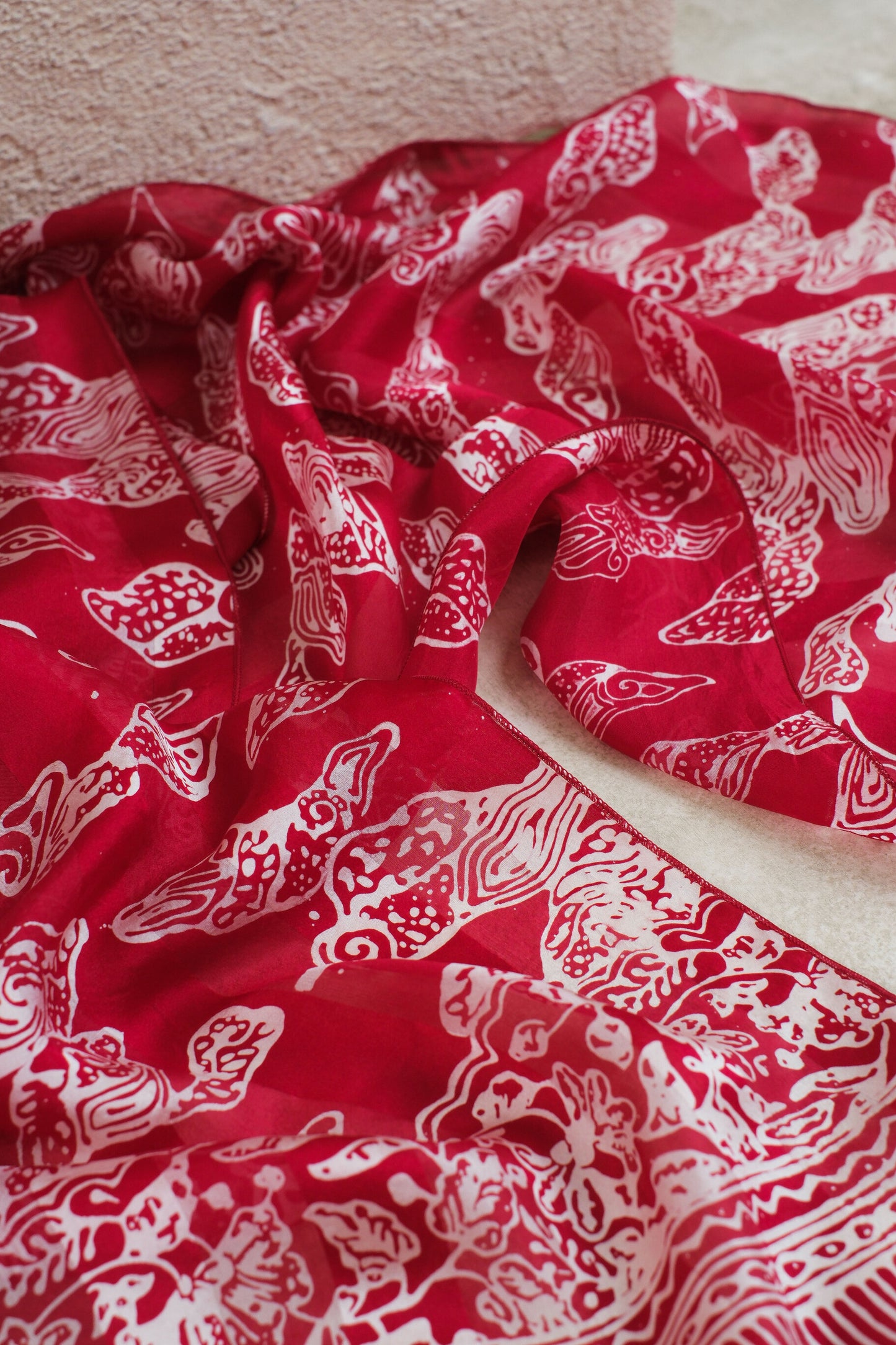 Syal Batik Sutra Mega Mendung - Red - 45