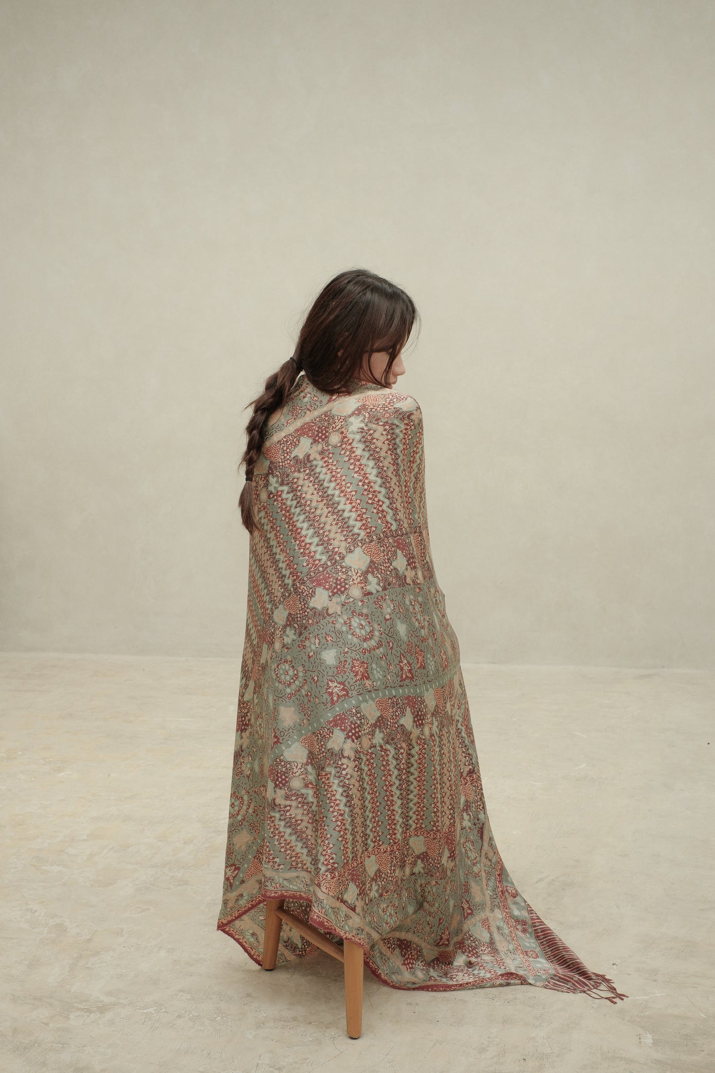 Selendang Sutra Batik Tulis - Rimba Jawi - Pastel