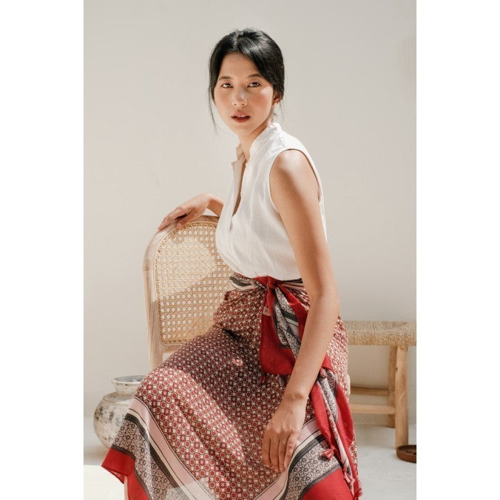 Andara in Red Shawl