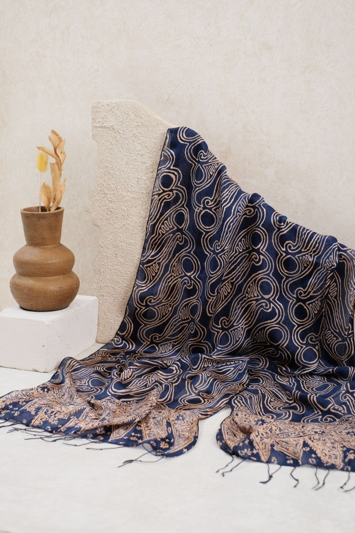 Syal Batik Sutra Parang Rusak - Blue - 45