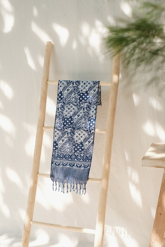 Scarf Batik TCC Sekar Jagad Blue