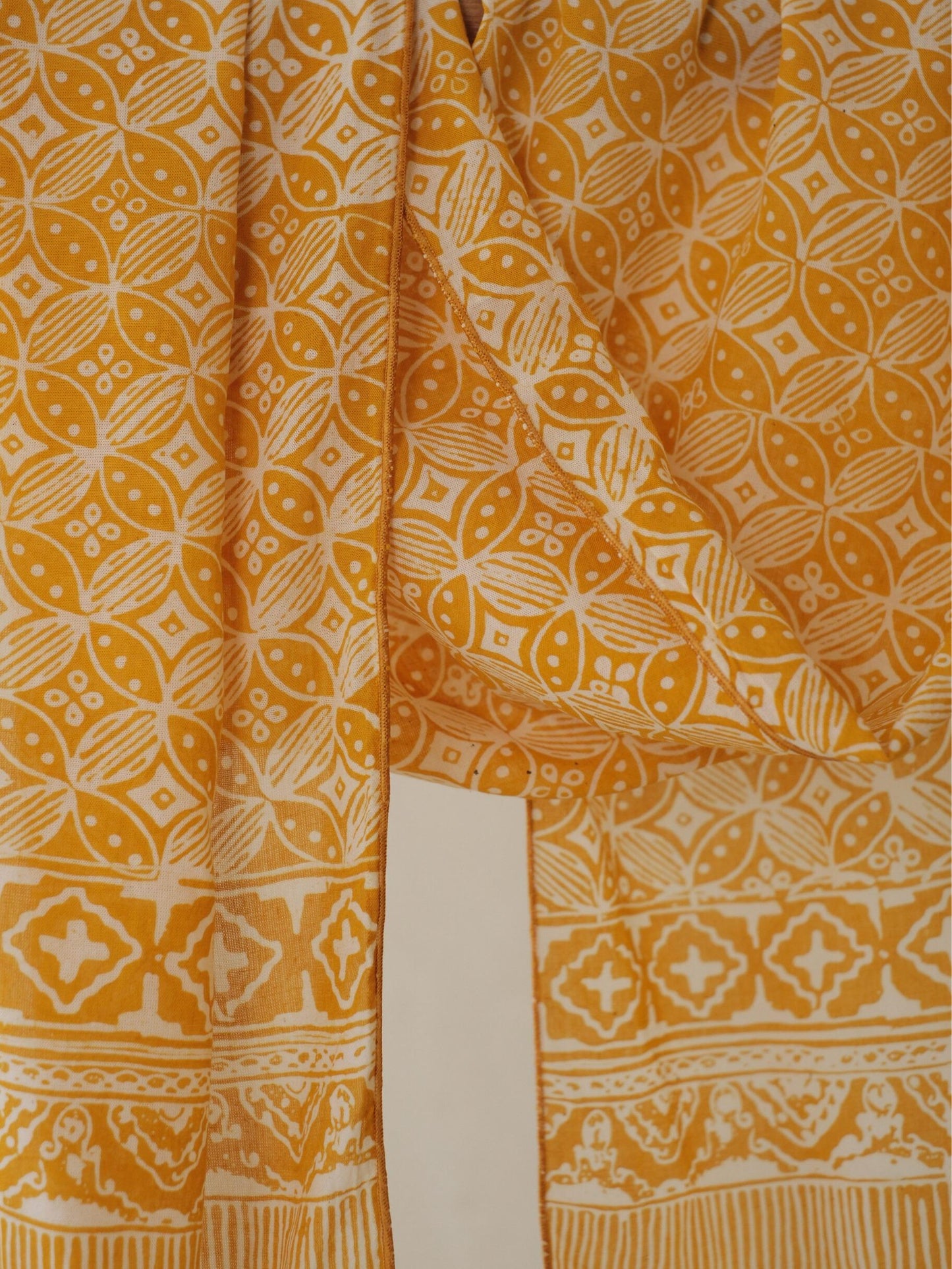 Batik Ratu - Scarf Batik TCK Kawung Bribil - Yellow