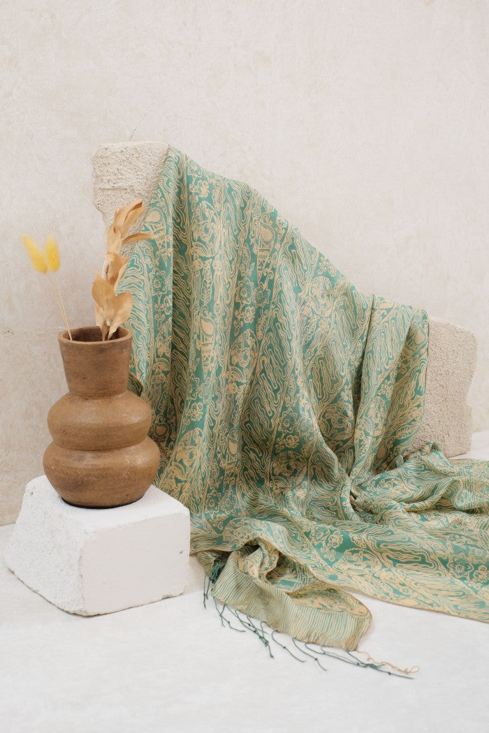 Selendang Sutra Batik - Parang Bunga Kombi in Green - 90