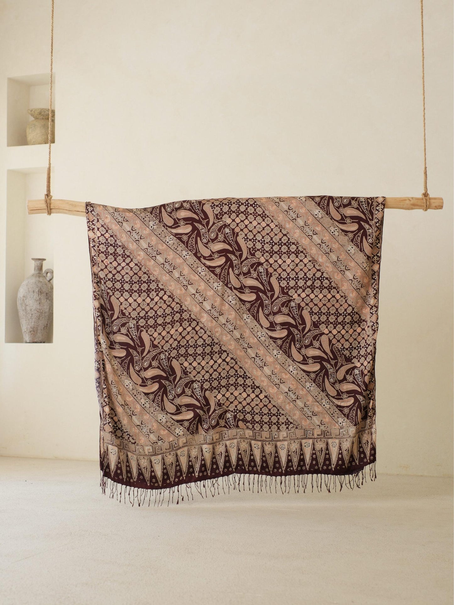 Selendang Sutra Batik Tulis - Swarna Truntum - Brown