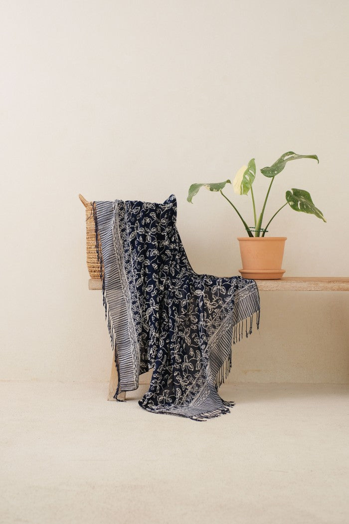 Selendang Batik TCC Daun Rambat Blue - 80