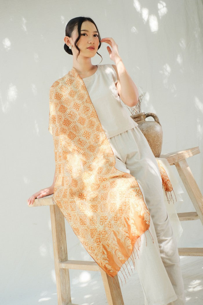 Syal Batik Sutra Kotak Ketapang - Gold - 45
