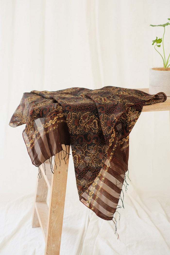 Selendang Sutra Batik - Bunga Titik in Black - 90