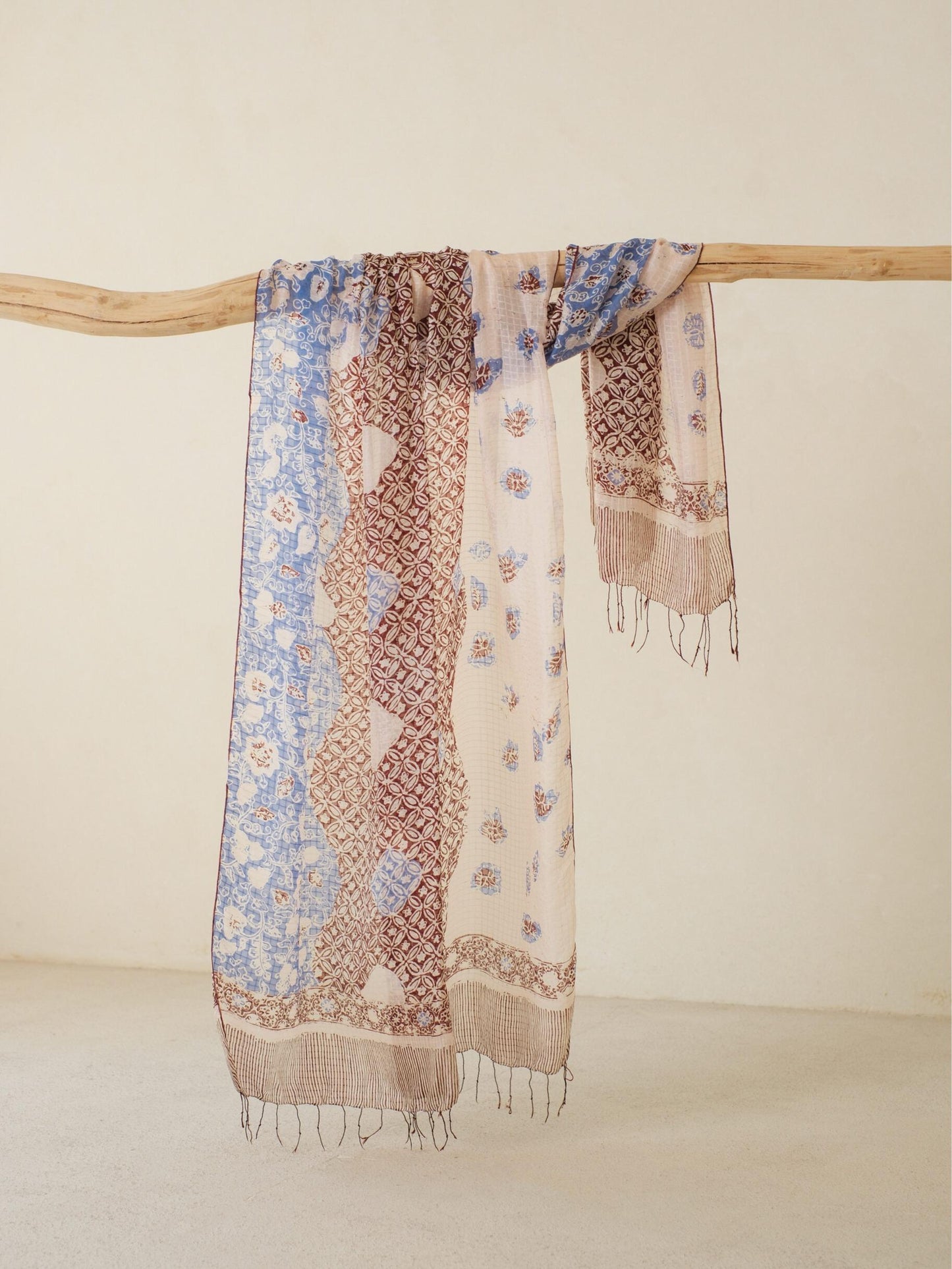 Batik Ratu - Selendang Sutra Batik - Kawung Daun - Brown Blue