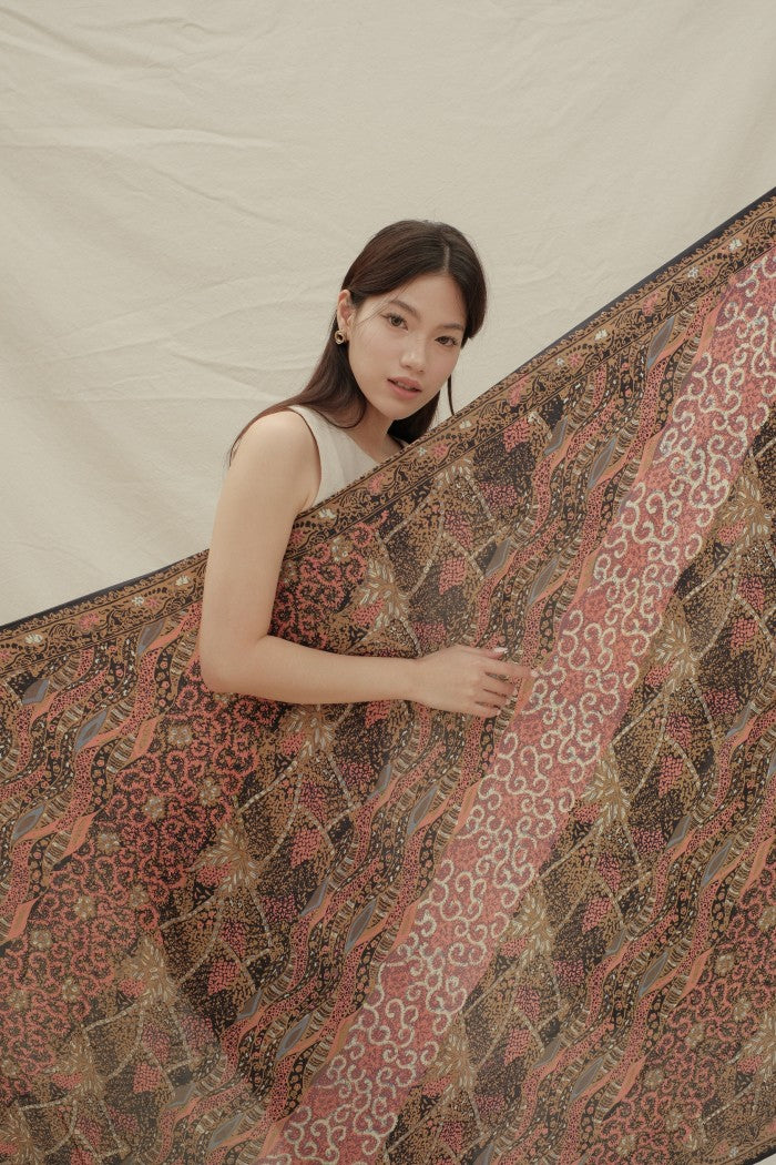 Selendang Sutra Batik Tulis - Sangga Langit - Black Pink