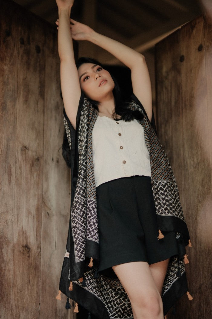 Kahiyang Black Outer