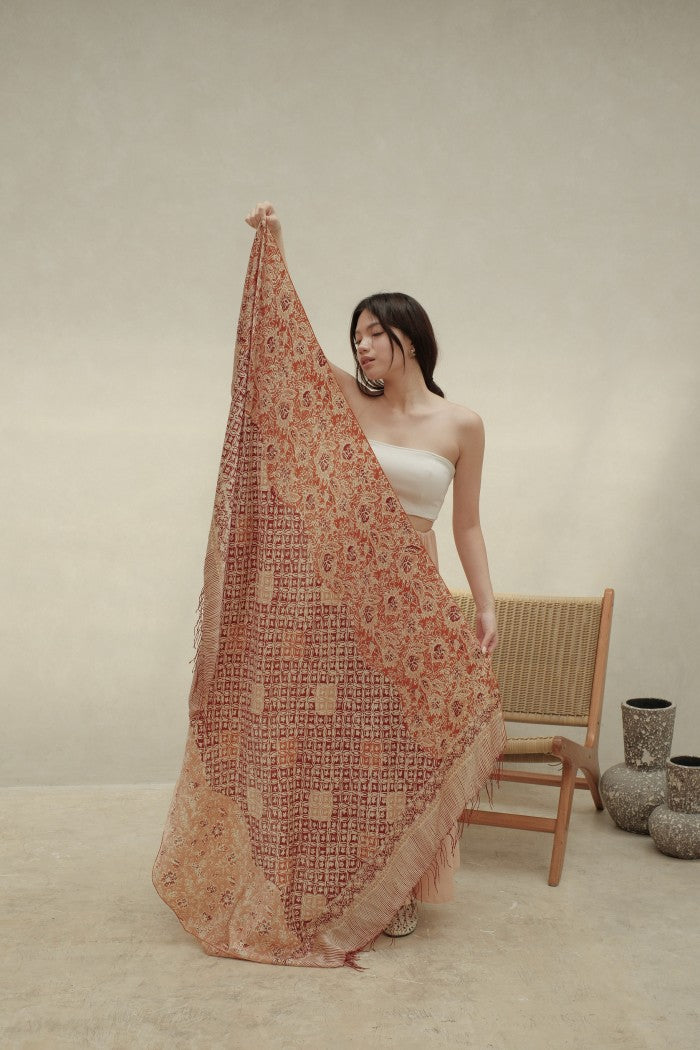 Selendang Sutra Batik Premium - Kawung Daun Red