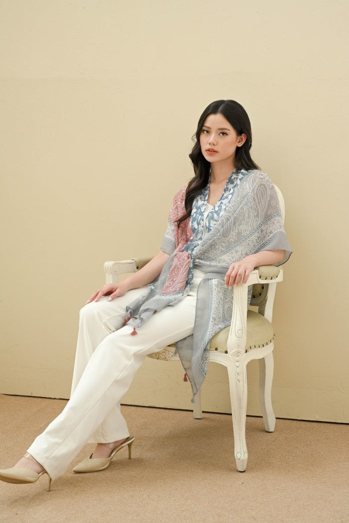 (DEFECT SALE) - Laksmi Blue Pink Outer