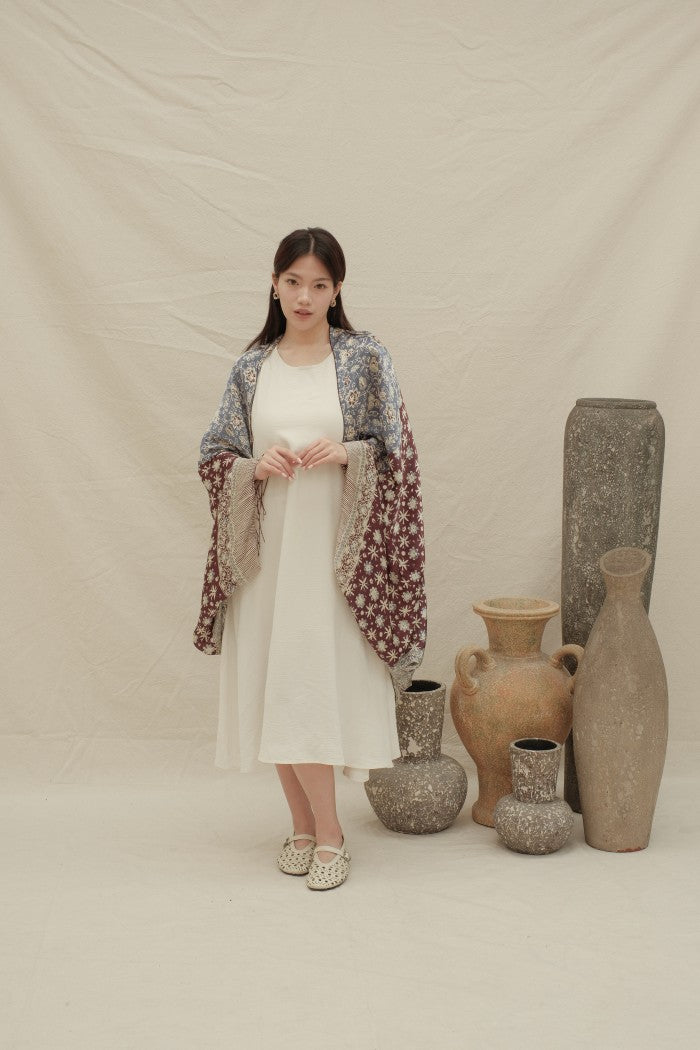 Selendang Sutra Batik Premium - Truntum Daun Maroon