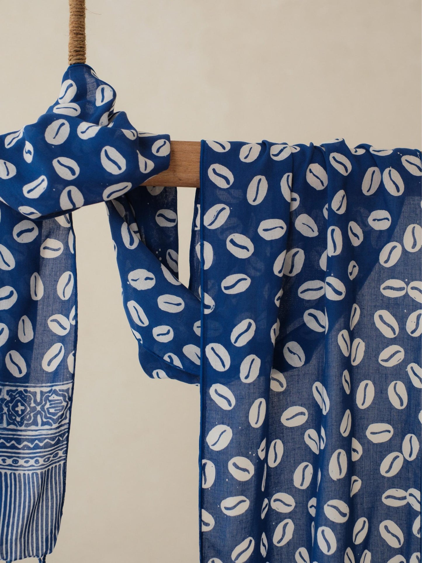 Batik Ratu - Scarf Batik Biji Kopi - Dark Blue