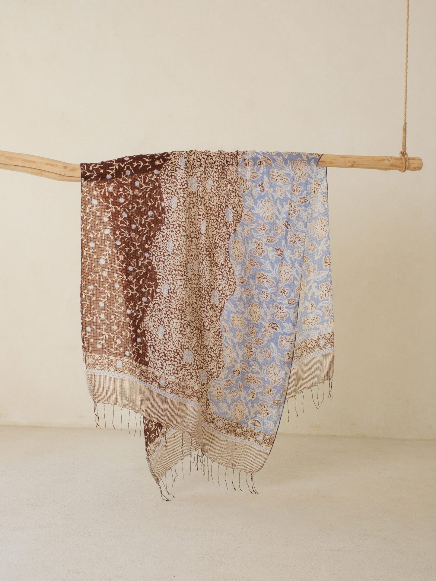 Batik Ratu - Selendang Sutra Batik - Daun Karang - Brown Blue