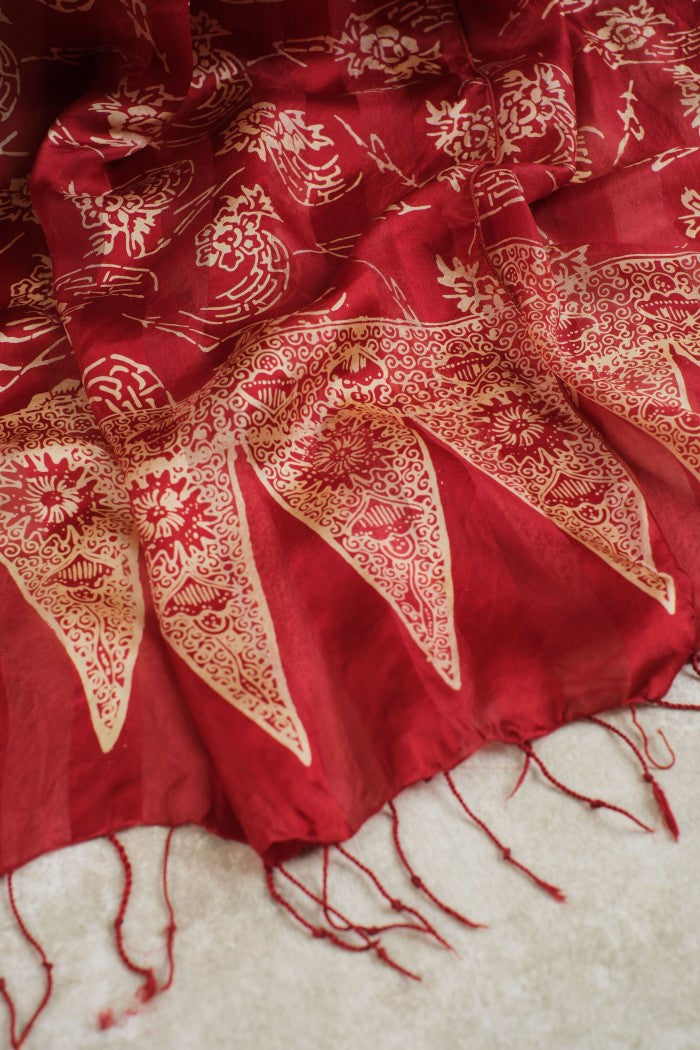 Syal Batik Sutra Bunga Kipas - Red - 45