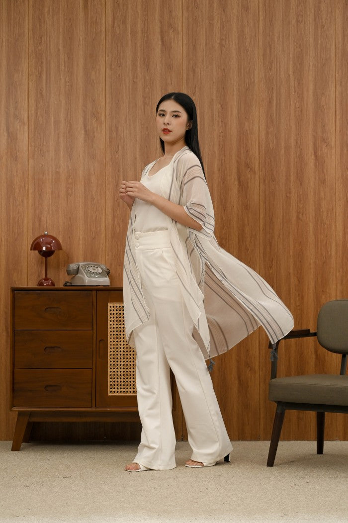 Lana in Brown Outer / Cardigan