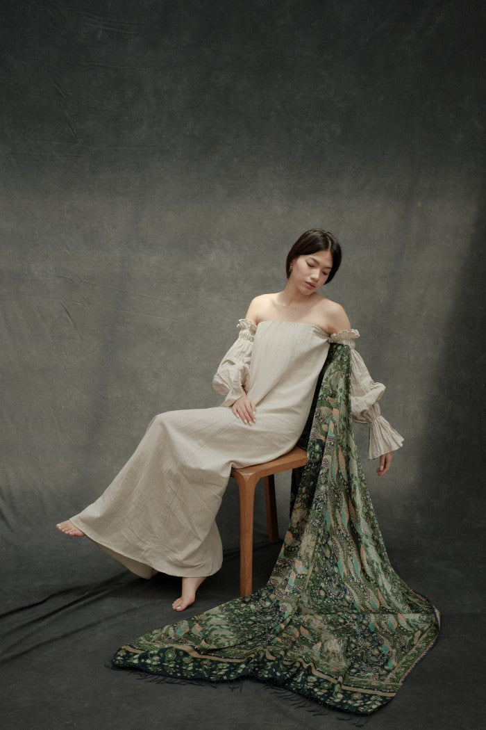 Selendang Sutra Batik Tulis - Alam Merak - Green