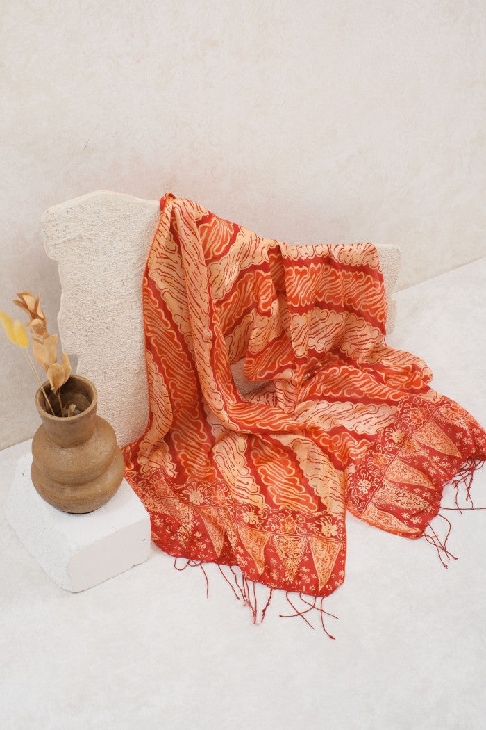 Syal Batik Sutra Parang Tuding Kombi - Red - 45