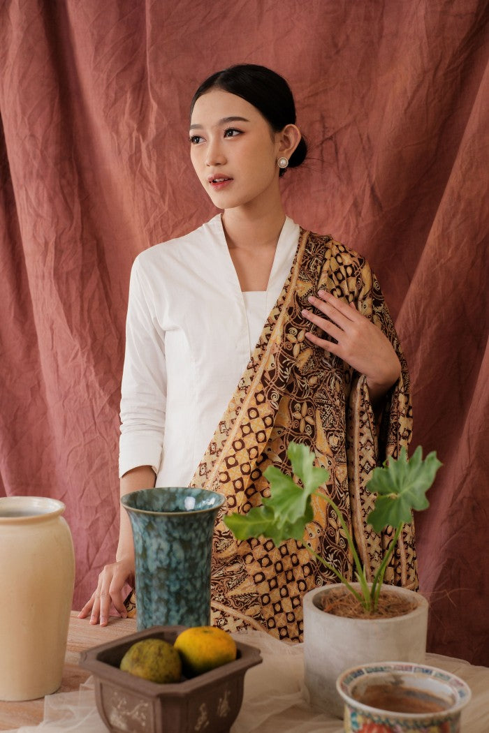 Siraman Jawa - Selendang Sutra Batik Tulis
