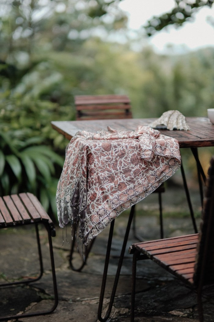 Syal Batik Sutra Brown 04