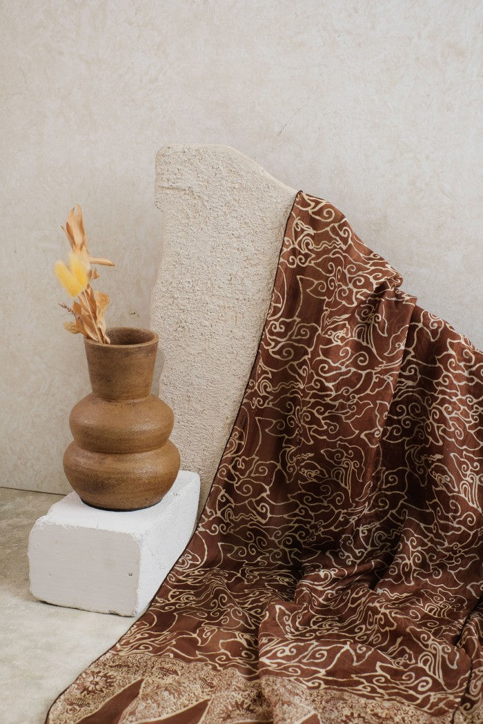 Syal Batik Sutra Mega Mendung - Brown - 45