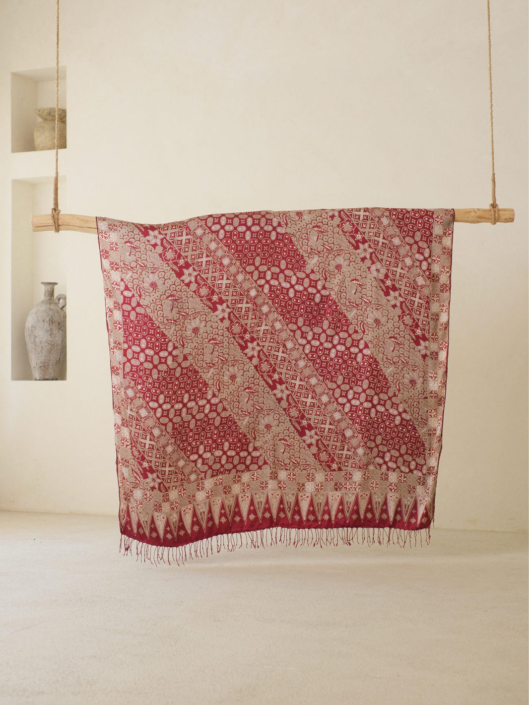 Selendang Sutra Batik Tulis - Kawung Sisik - Red Brown