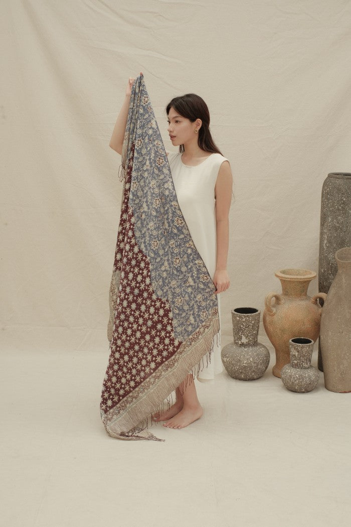 Selendang Sutra Batik Premium - Truntum Daun Maroon