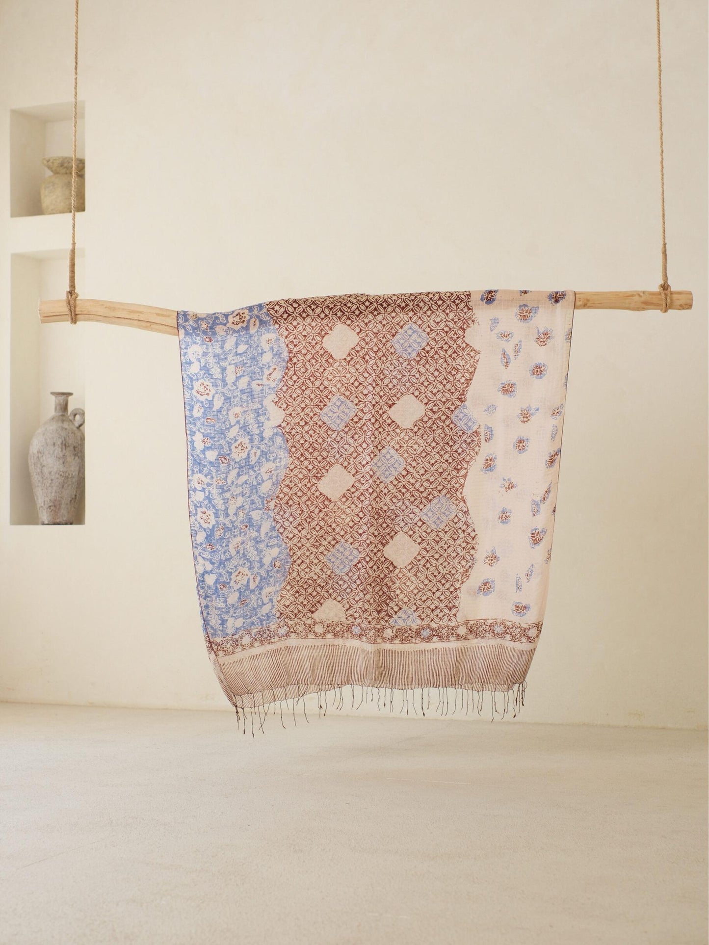 Batik Ratu - Selendang Sutra Batik - Kawung Daun - Brown Blue
