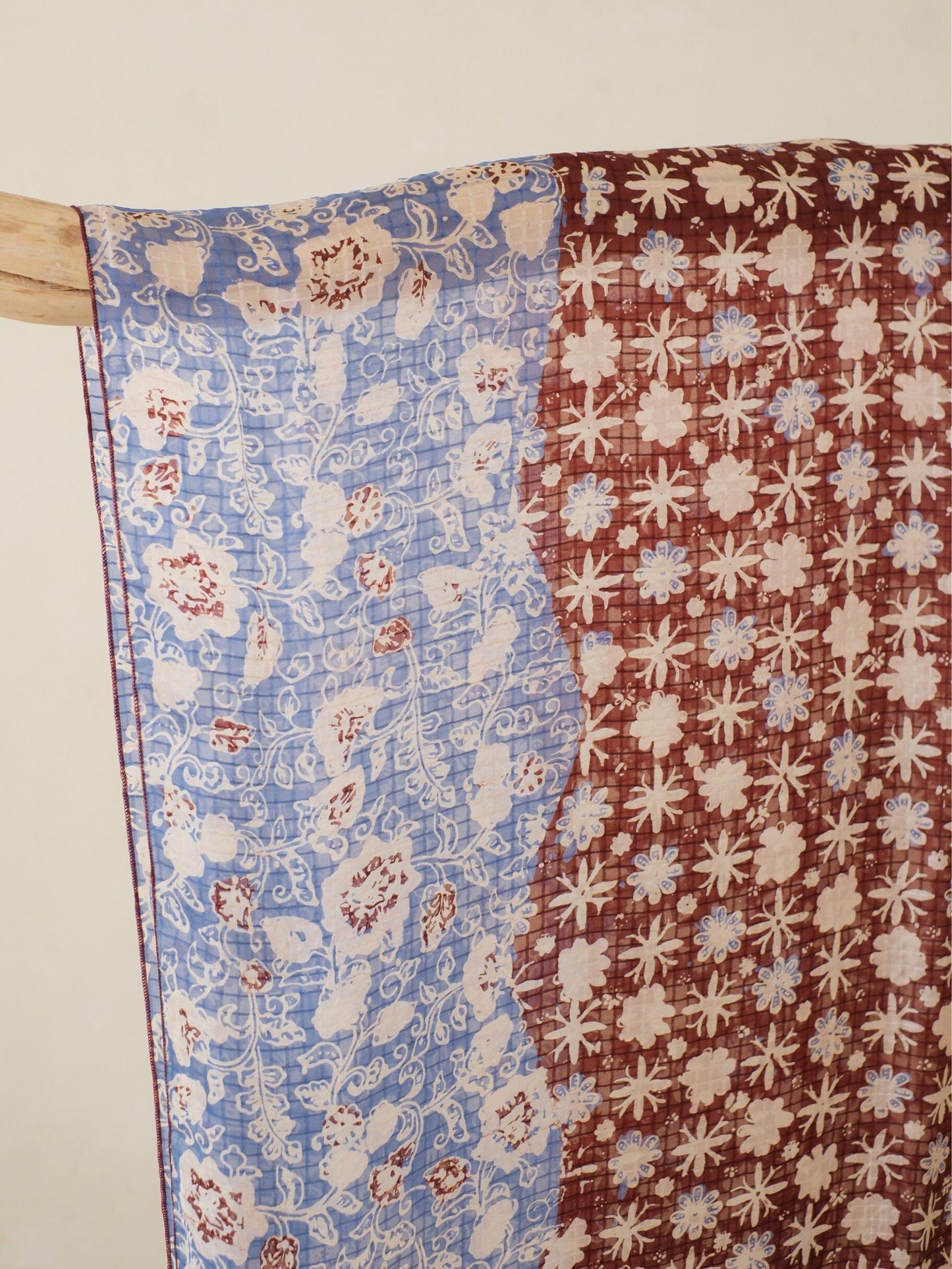 Batik Ratu - Selendang Sutra Batik - Truntum Daun - Brown Blue