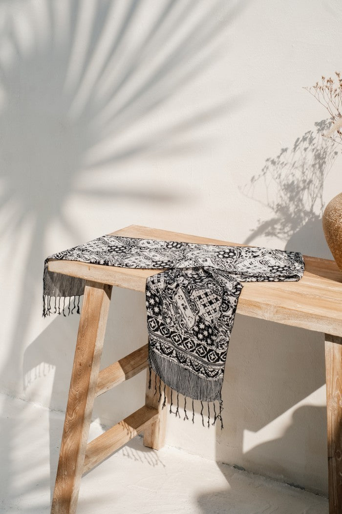 Scarf Batik TCE Sekar Jagad Black