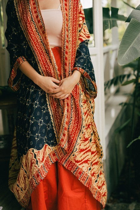 Kirana Outer Batik/Luaran Baju Panjang Wanita/Kaftan Modern 38