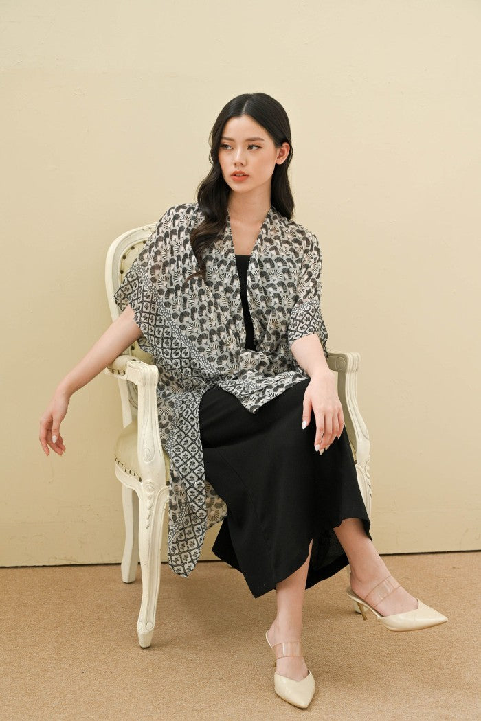 (DEFECT SALE) - Pasha Black Outer
