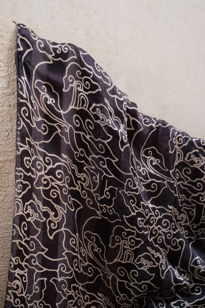 Syal Batik Sutra Mega Mendung - Blue - 45