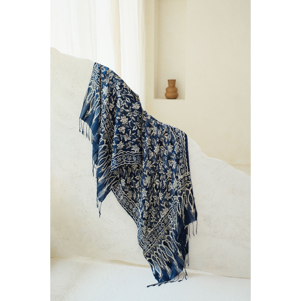 Syal Batik Sutra Daun Bintang in Blue - 55