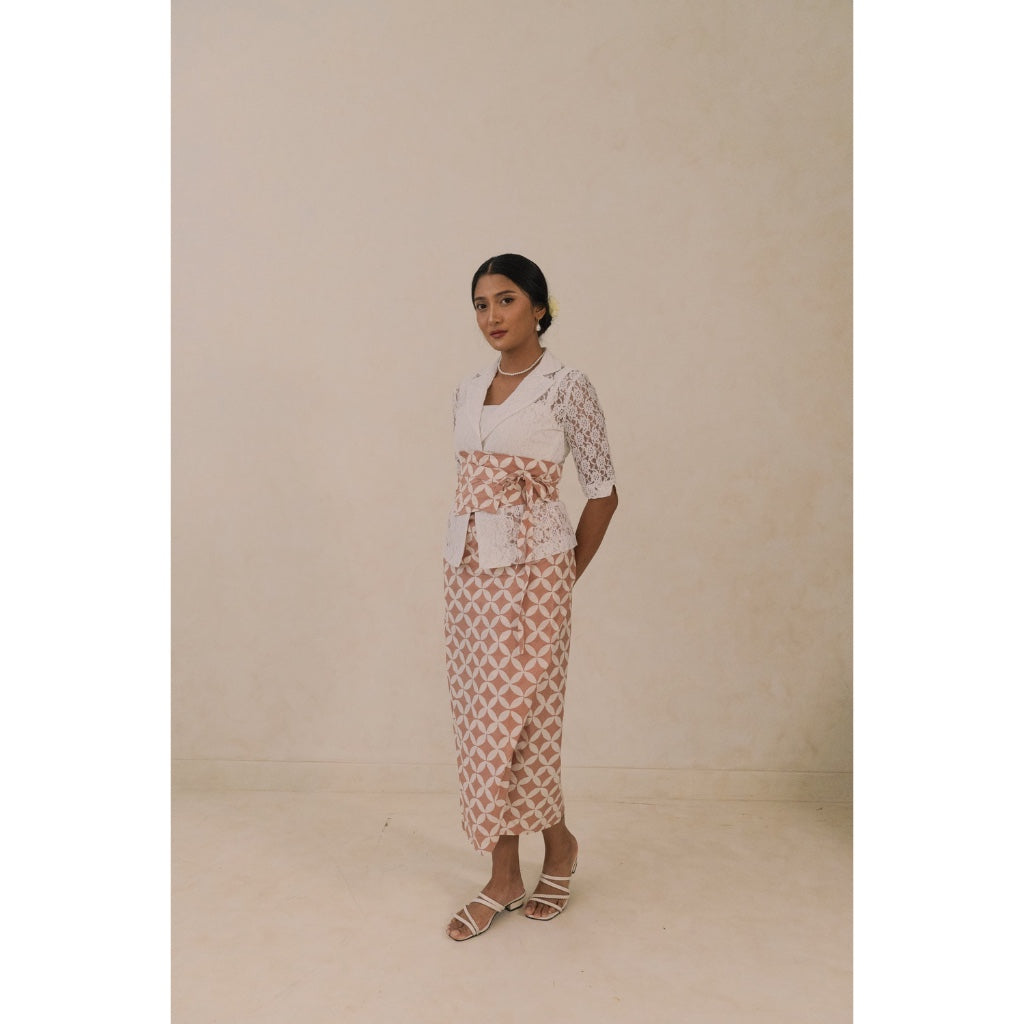 Kana in Cream - Obi Belt Batik