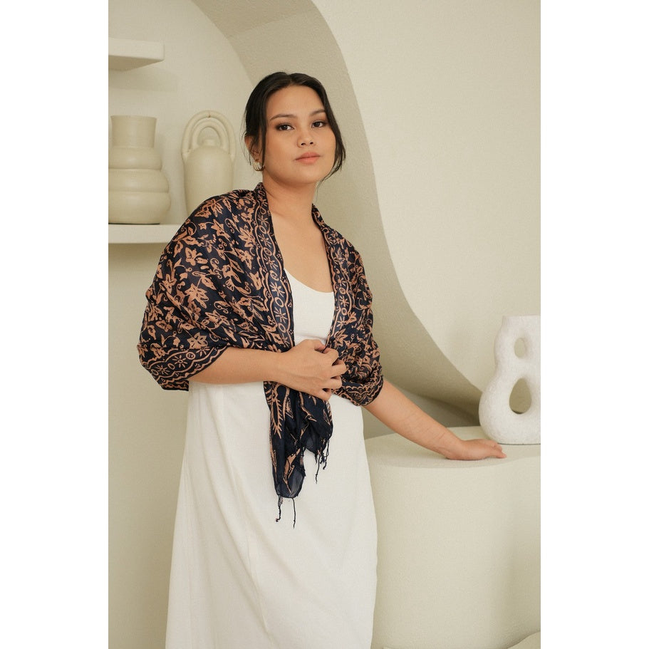 Syal Batik Sutra Daun Bintang - Dark Blue
