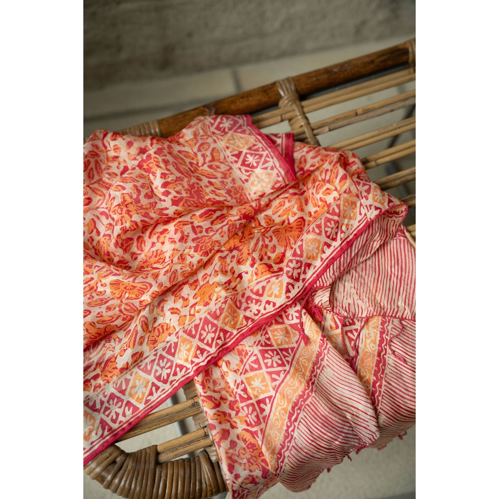 Syal Batik Sutra Orange 08