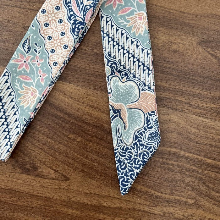 Yuyun Blue - Twili Pita Syal