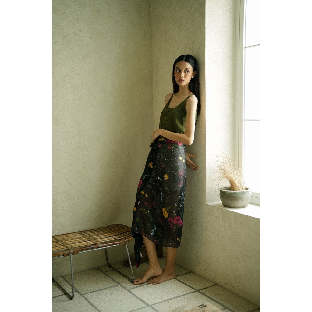(DEFECT SALE) - Rahayu Black Shawl / Selendang Batik