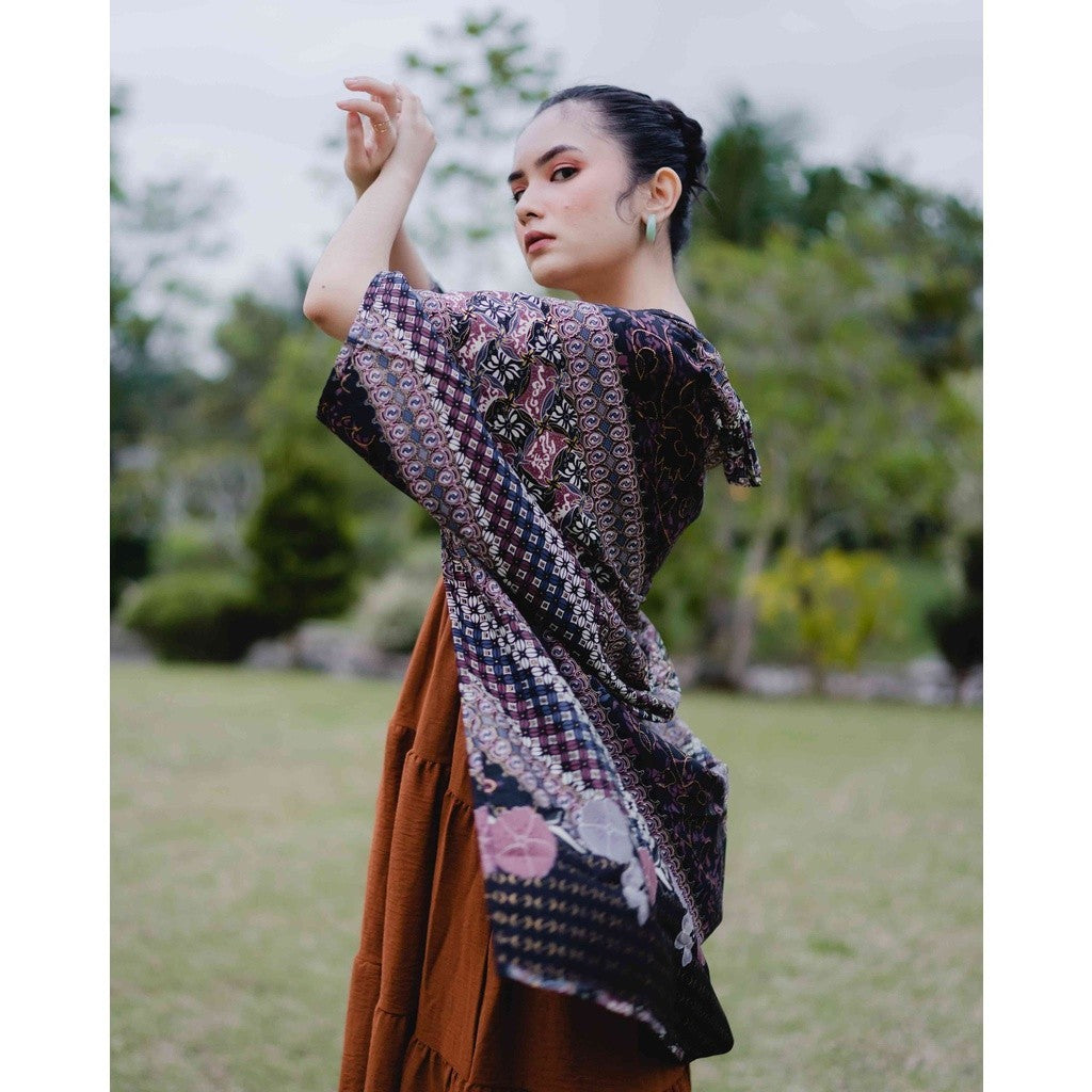 Nisa Batik Outer