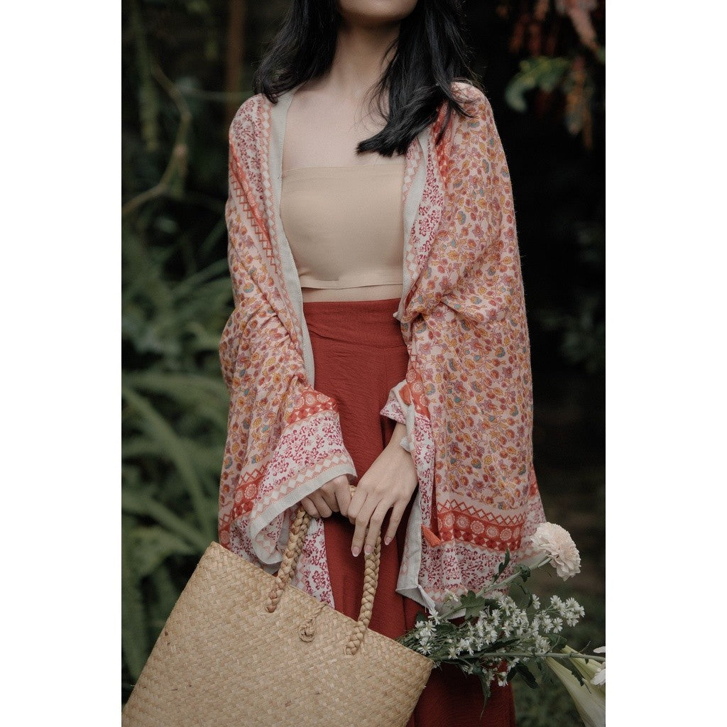 (DEFECT SALE) - Jayanti Red Shawl / Selendang Batik