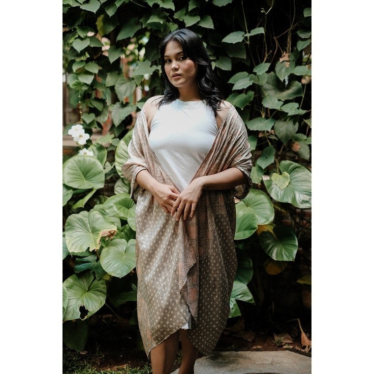 Kirana 62 Outer Kaftan Batik