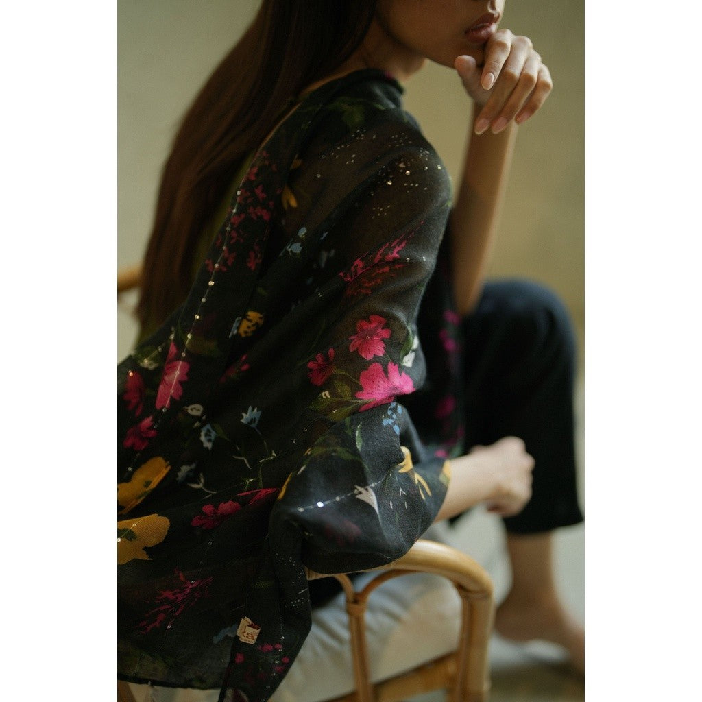 (DEFECT SALE) - Rahayu Black Shawl / Selendang Batik