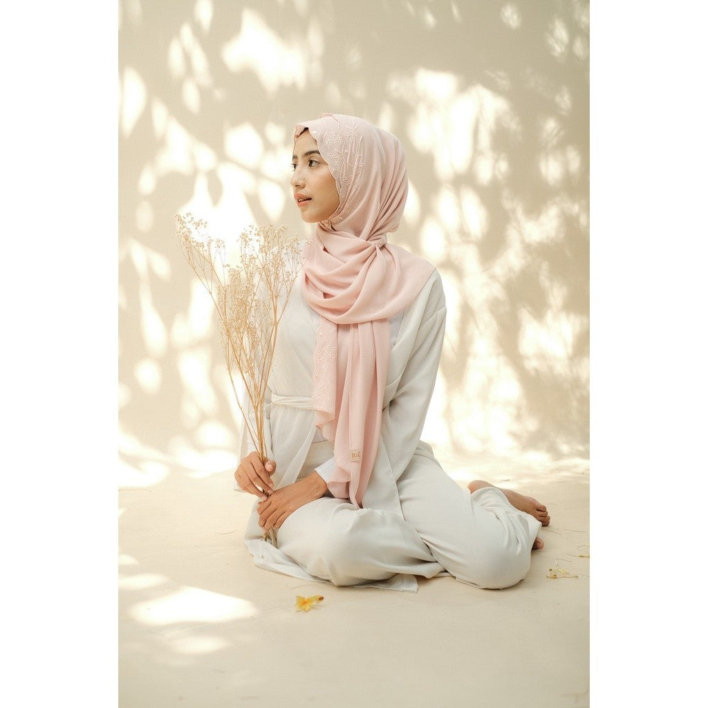 Embroidery HIjab Shawl - Hanna - Blush Pink