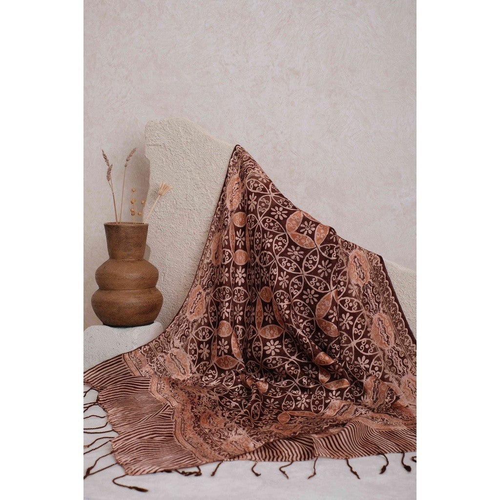 Syal Batik Sutra Brown Kawung 2