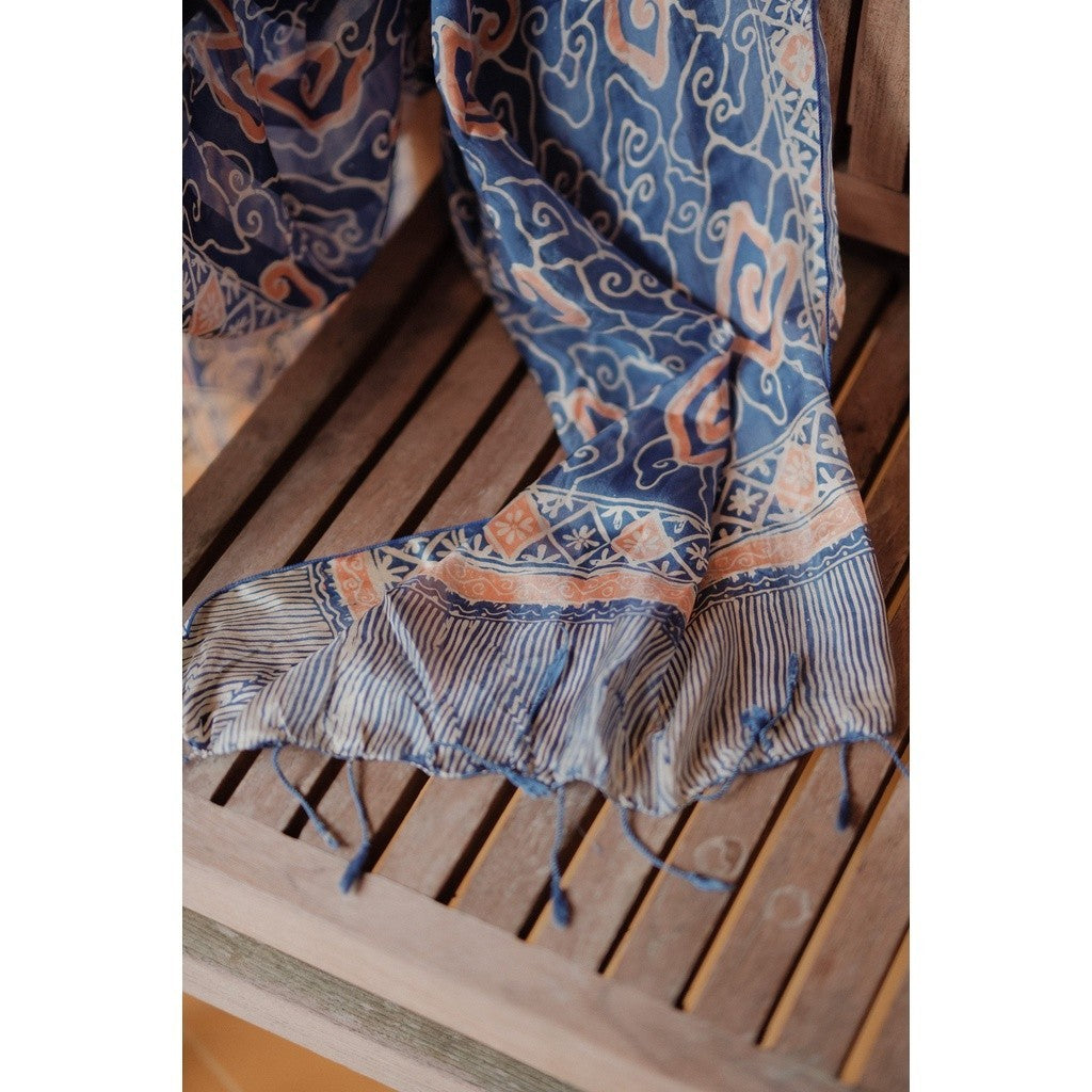 Syal Batik Sutra Blue MM